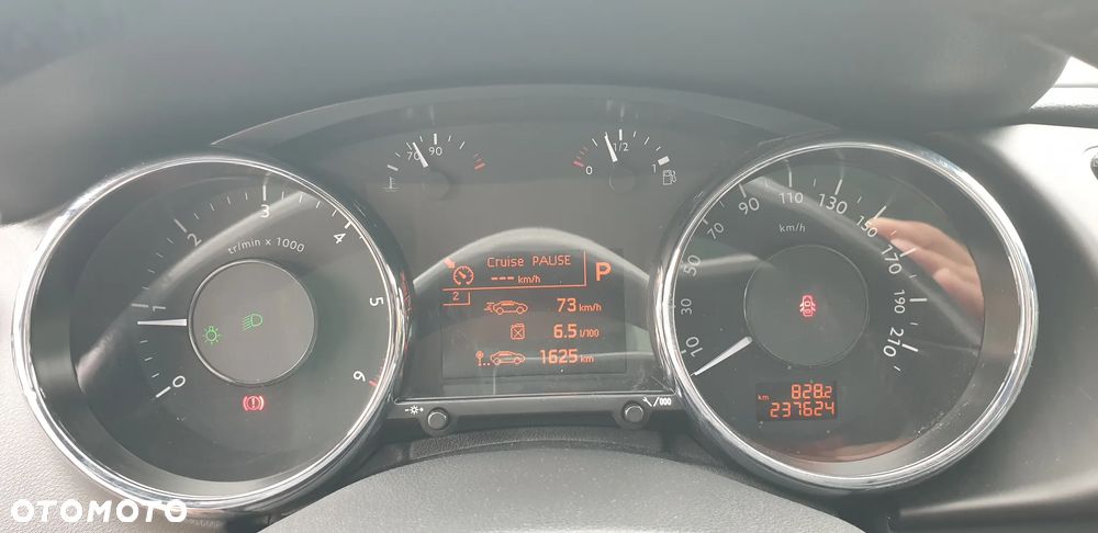 Peugeot 3008 2.0 HDi Premium - 23
