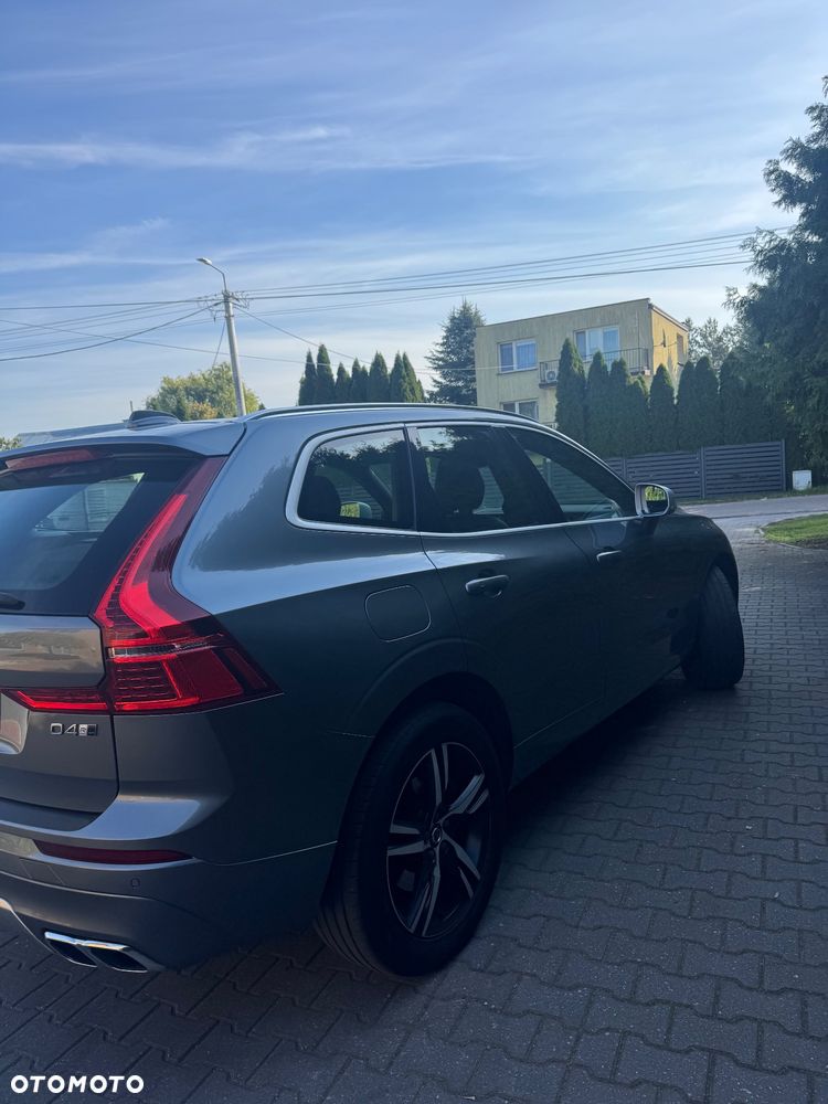 Volvo XC 60 D4 AWD R-Design - 10