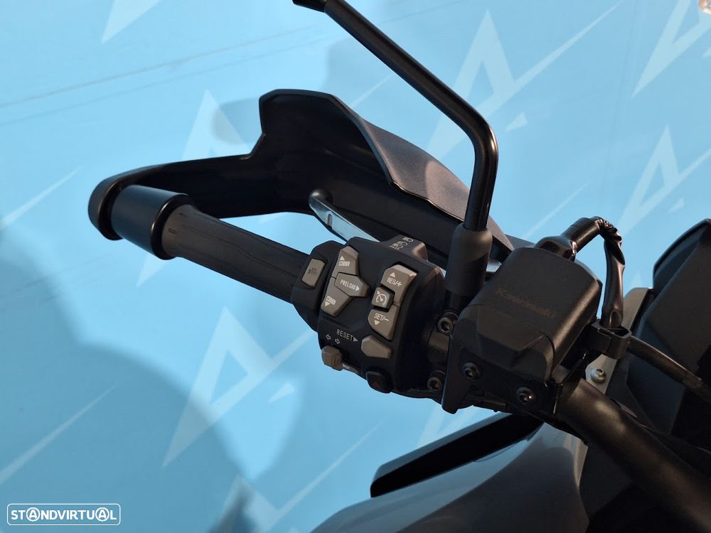 Kawasaki Versys 1100 SE Tourer - 8