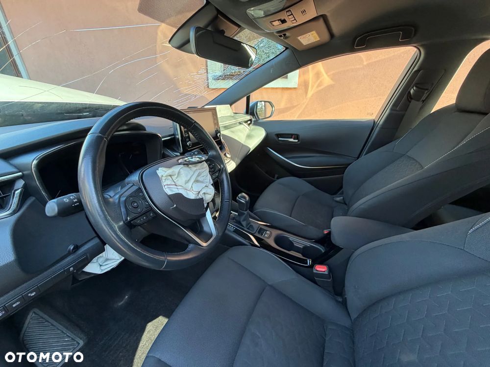 Toyota Corolla 1.8 Hybrid Comfort - 24