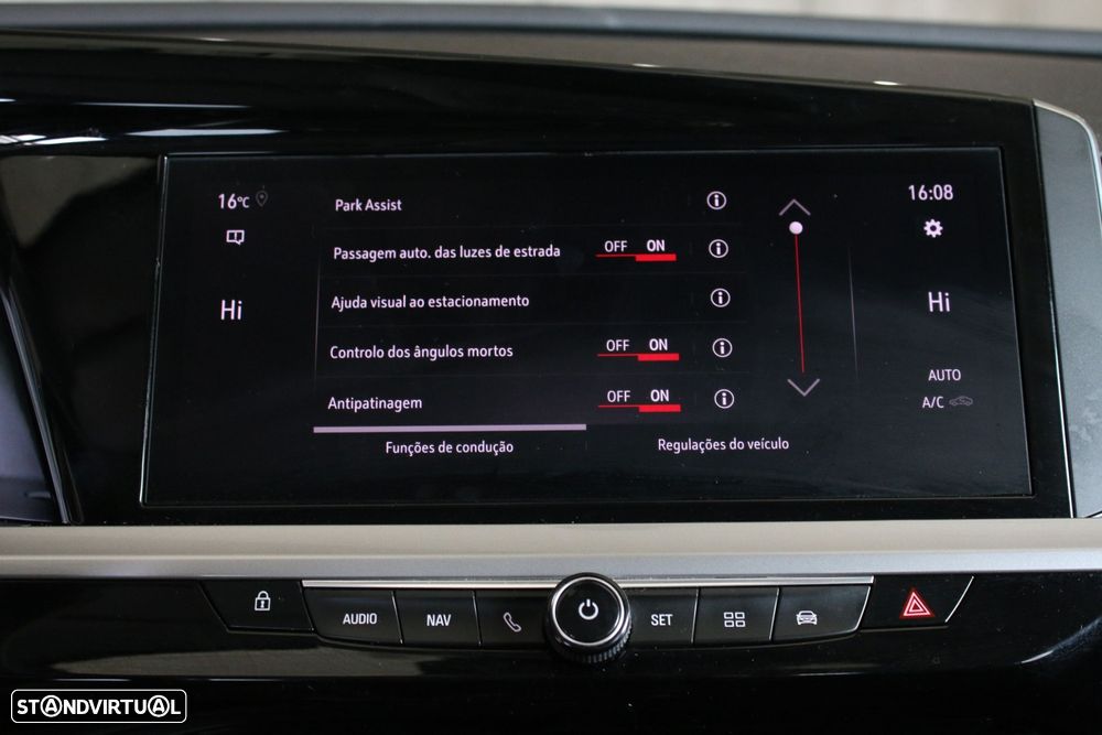 Opel Grandland 1.2 T GS Line - 32