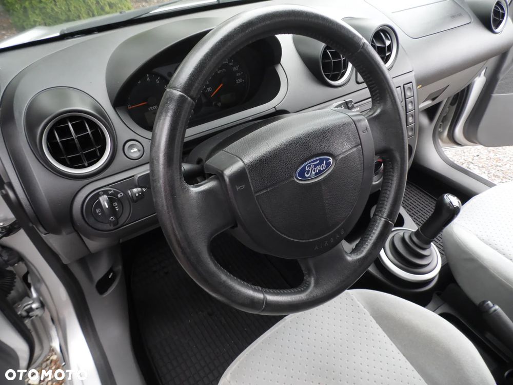 Ford Fiesta 1.4 Durashift-EST Ghia - 23