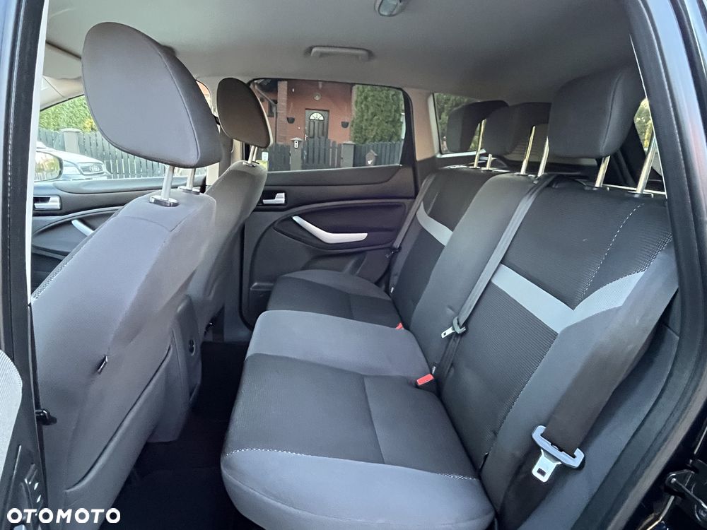 Ford Kuga 2.0 TDCi 2x4 Champions Edition - 8