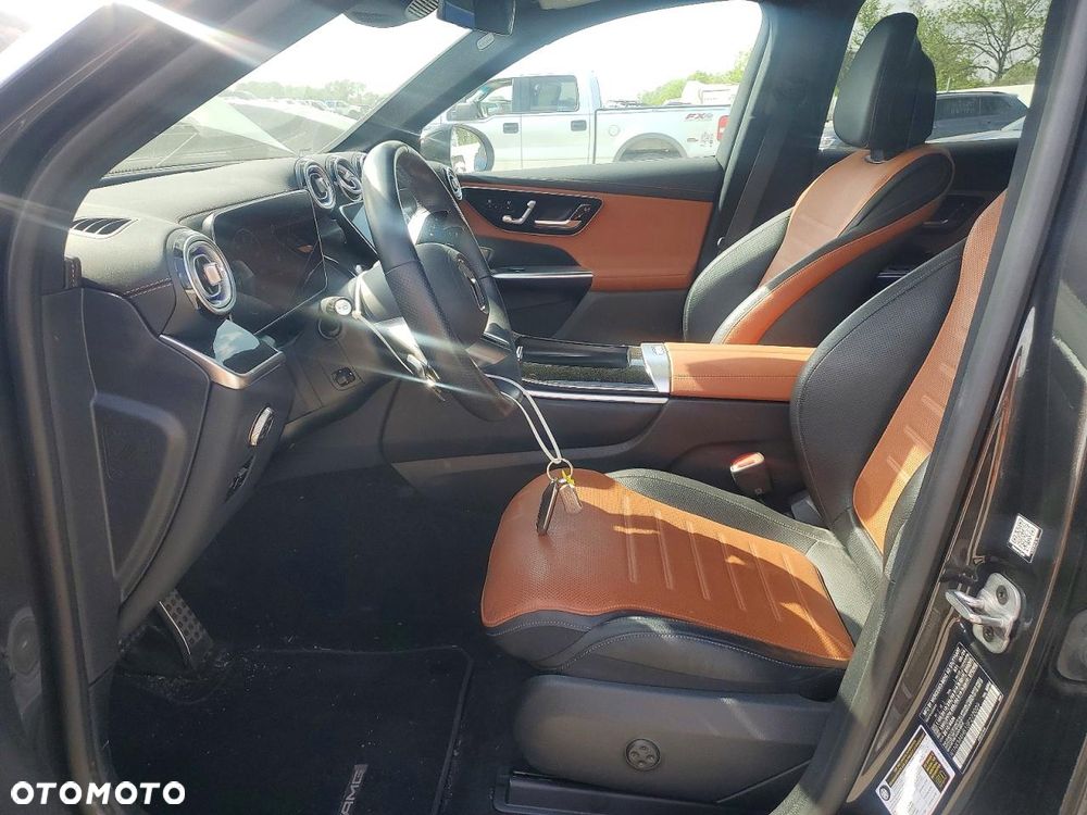 Mercedes-Benz GLC 300 4Matic 9G-TRONIC AMG Line Advanced - 7