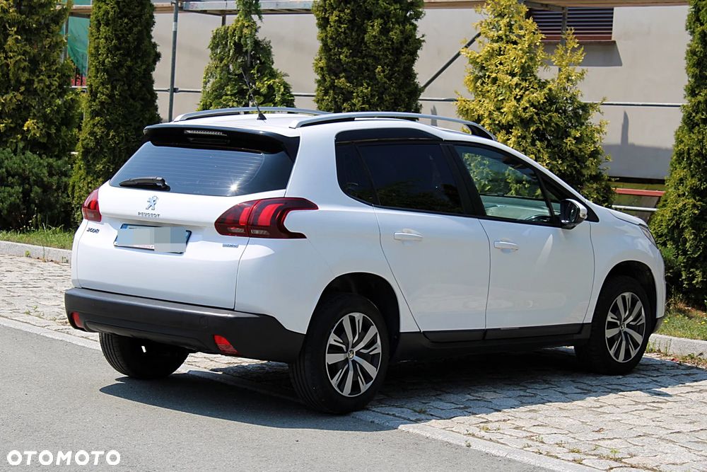 Peugeot 2008 - 11