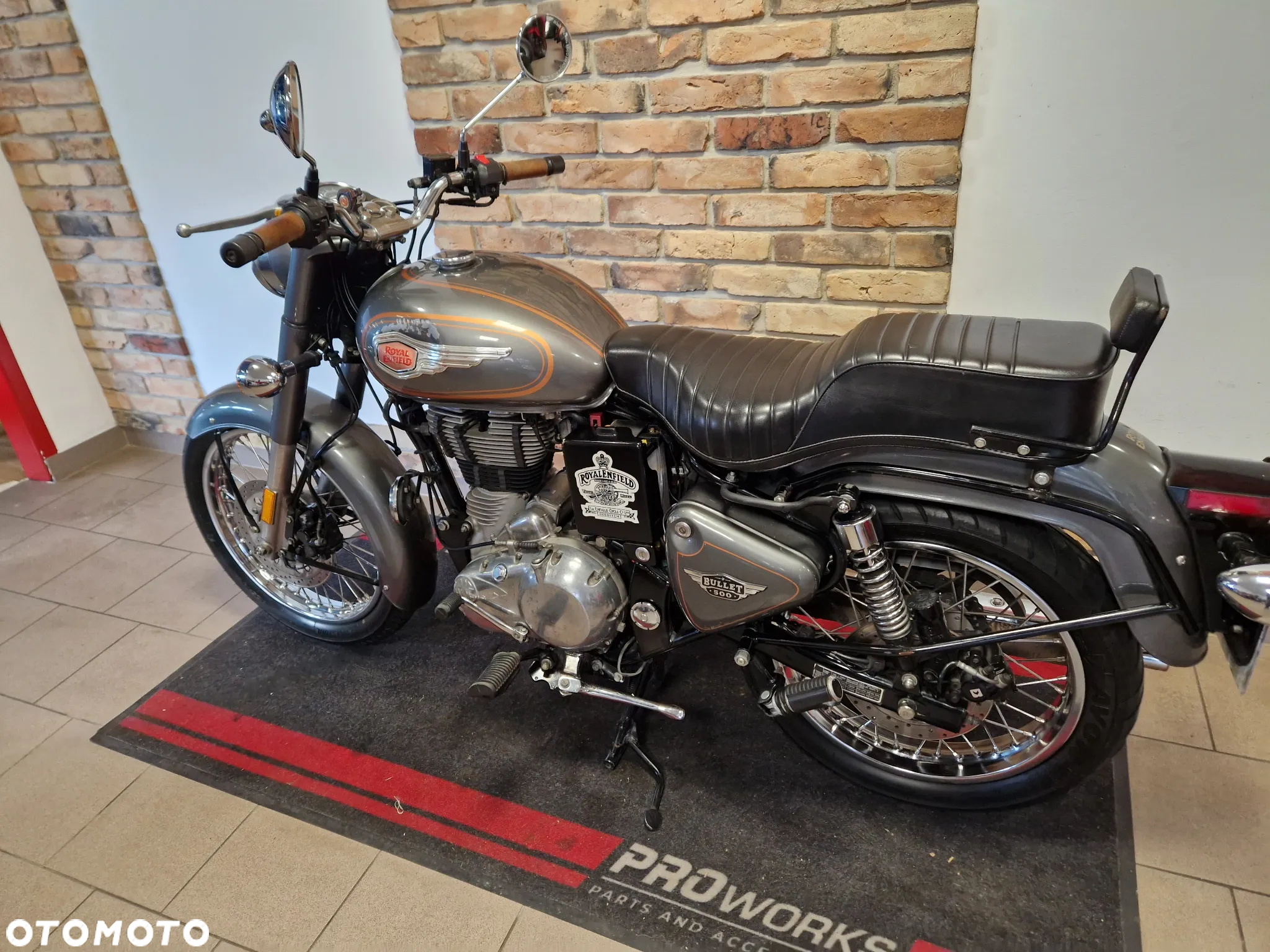 Royal Enfield Bullet - 5