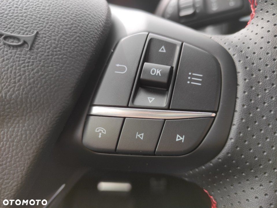 Ford Kuga - 19