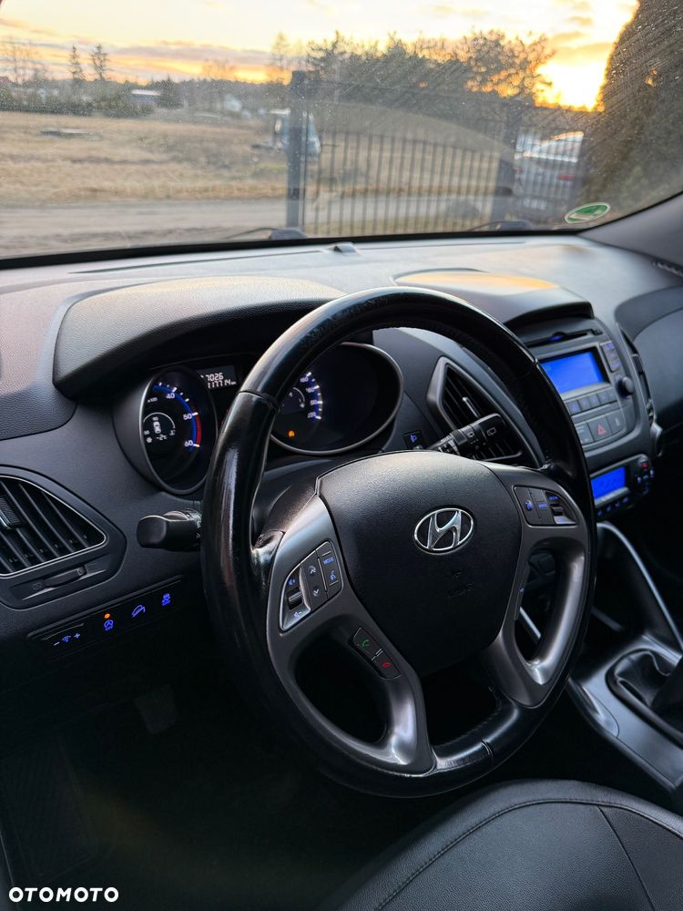 Hyundai ix35 1.7 CRDi 2WD blue Finale - 17