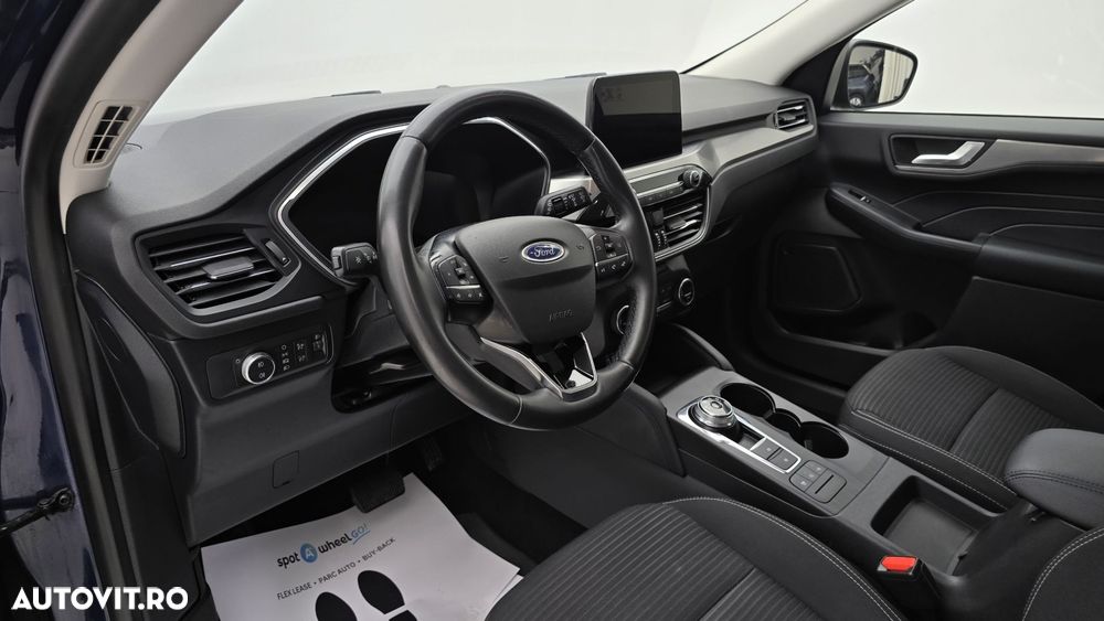 Ford Kuga 1.5 EcoBlue A8 FWD Titanium - 13