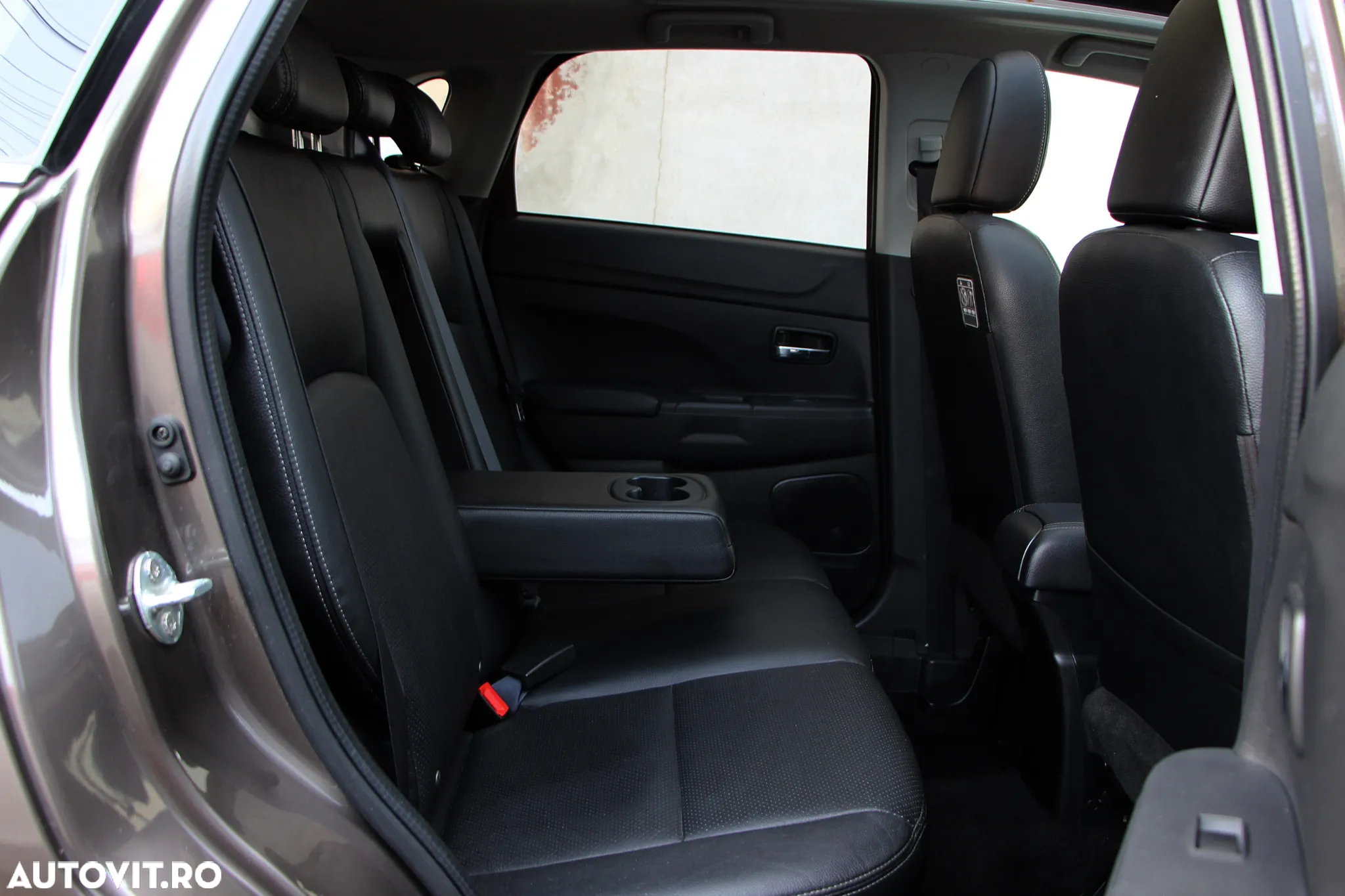Mitsubishi ASX 1.8 DI-D 2WD Instyle - 8
