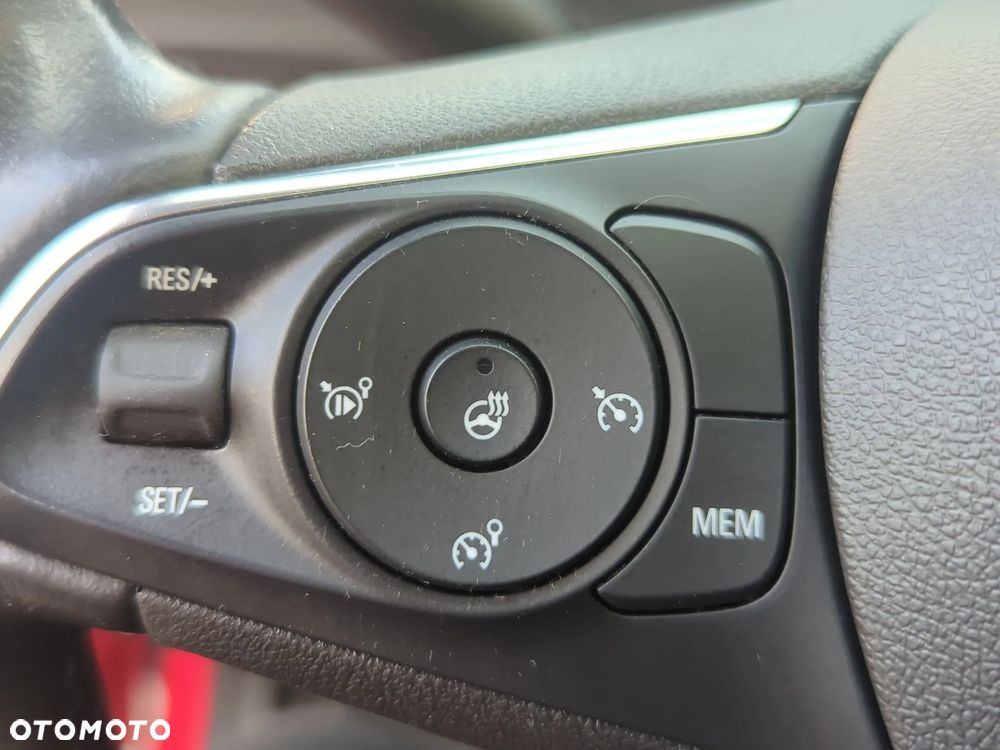 Opel Crossland X 1.2 T Enjoy S&S - 32