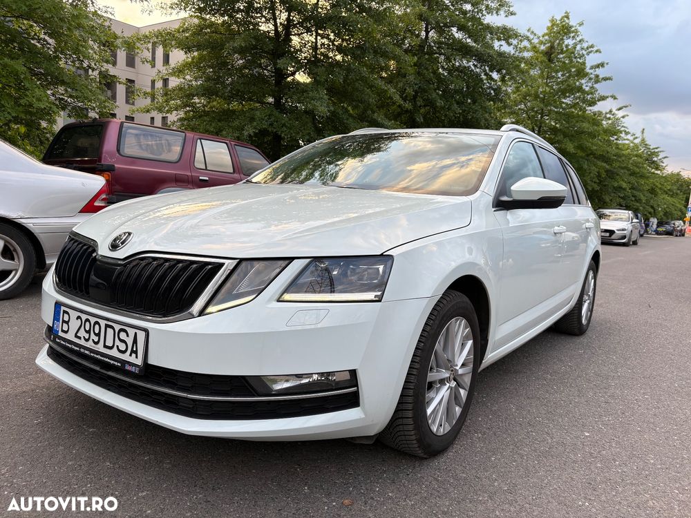 Skoda Octavia 1.6 TDI DSG Ambition - 2