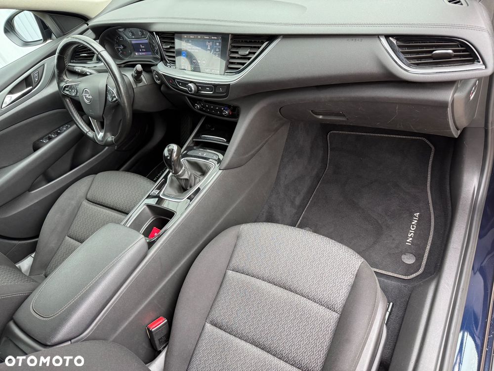 Opel Insignia - 18