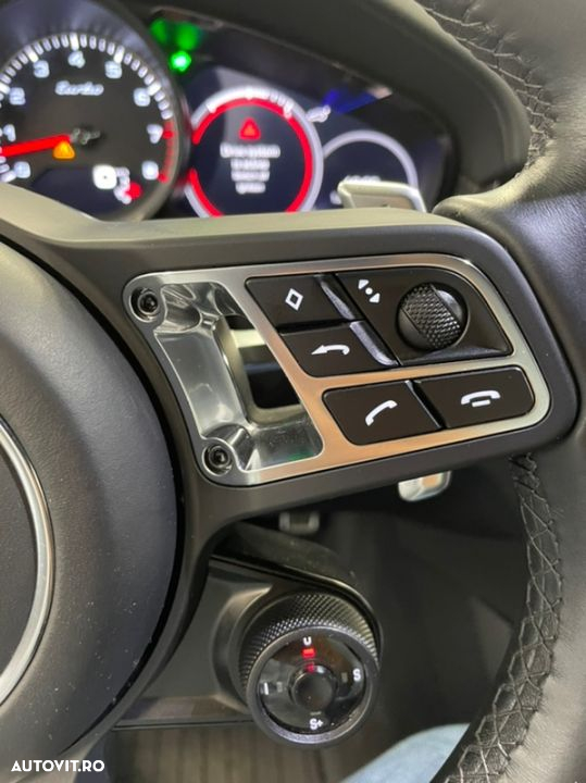 Porsche Cayenne Turbo - 26
