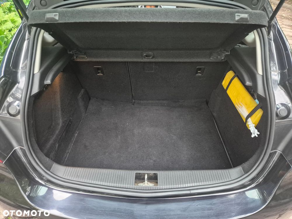 Opel Astra 1.6 Sport - 14
