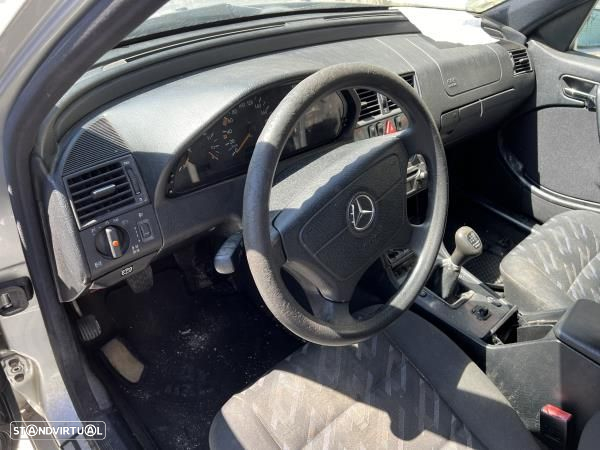 Para Peças Mercedes-Benz C-Class Station (W202) - 7