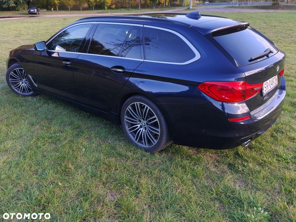 BMW Seria 5 525d - 10