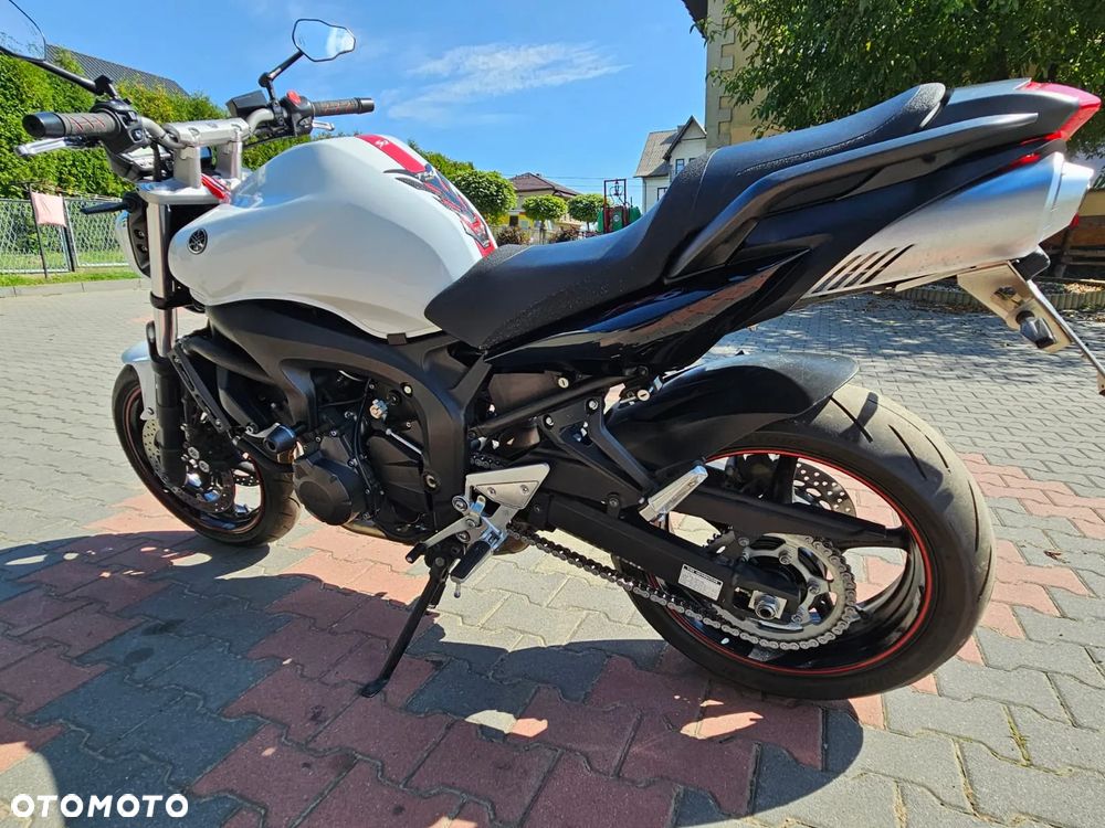 Yamaha FZ6 - 8