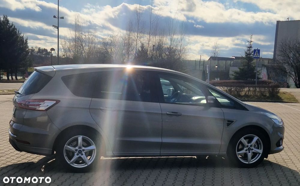 Ford S-Max 2.0 TDCi Titanium PowerShift - 9