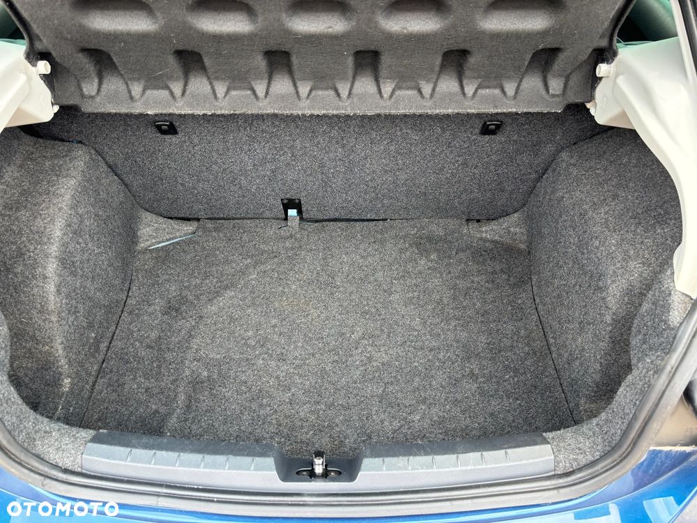 Seat Ibiza SC 1.2 12V Reference Salsa - 11