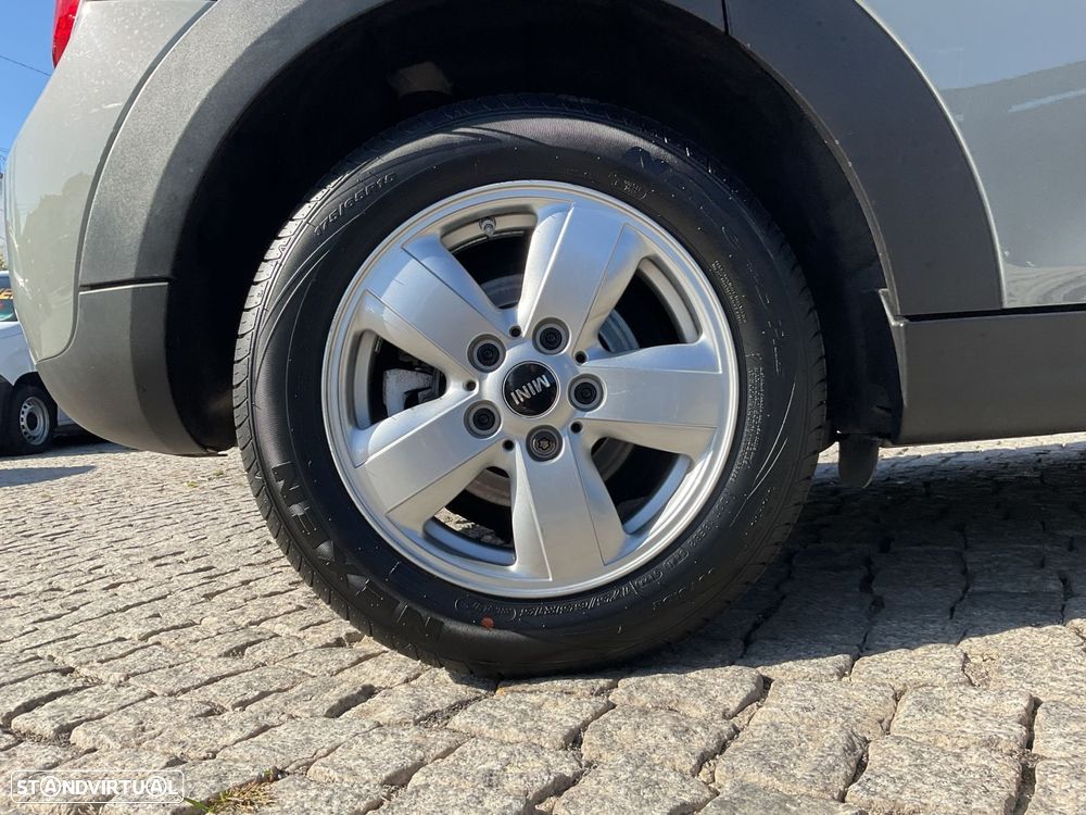 MINI 5 Portas One D - 16