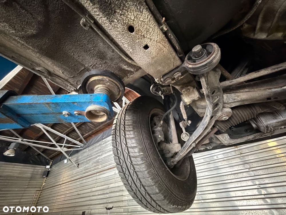BMW Seria 3 - 22