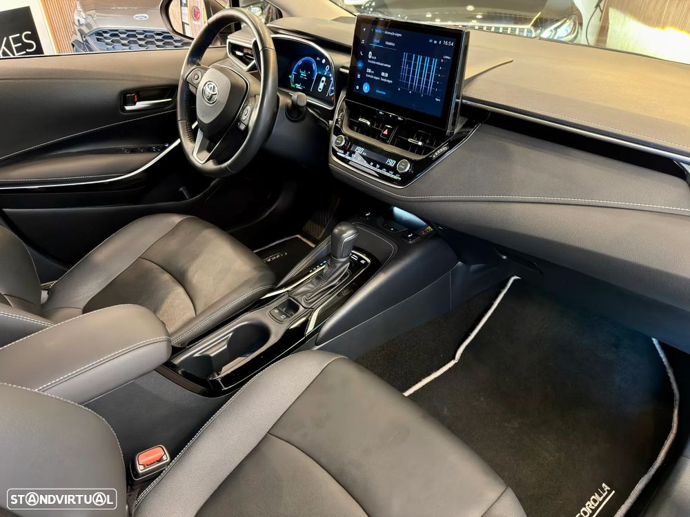 Toyota Corolla SD 1.8 Hybrid Luxury - 18