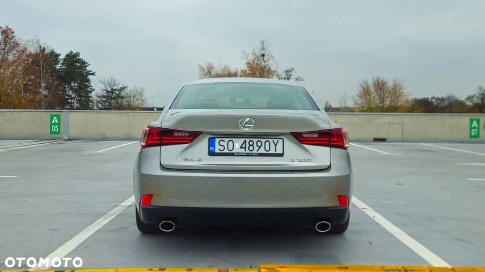 Lexus IS 200t Elite - 6