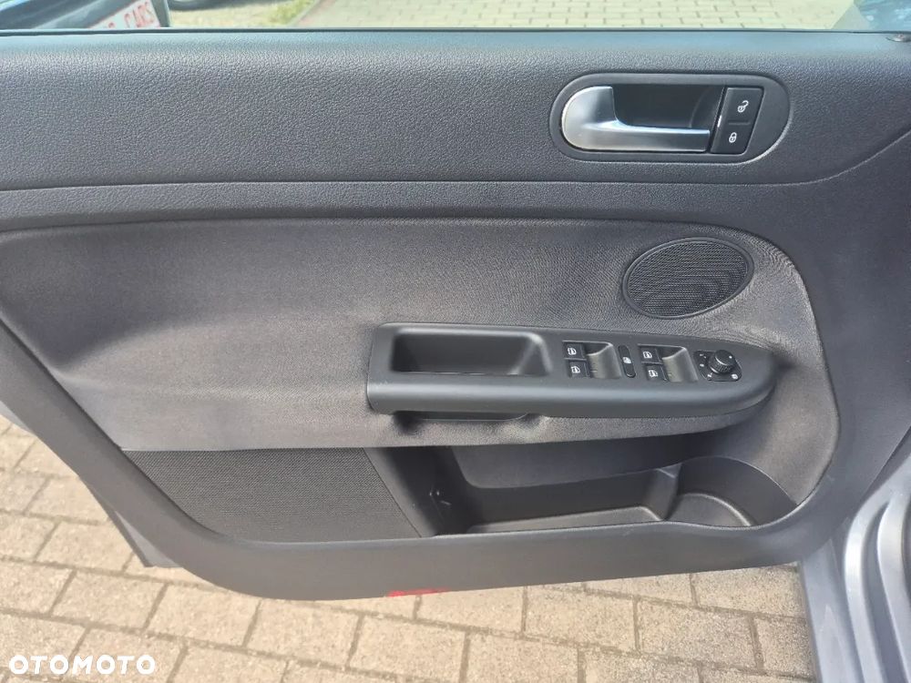 Volkswagen Golf Plus 1.4 TSI DSG Team - 22