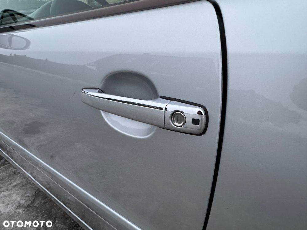 Mercedes-Benz CLK - 24