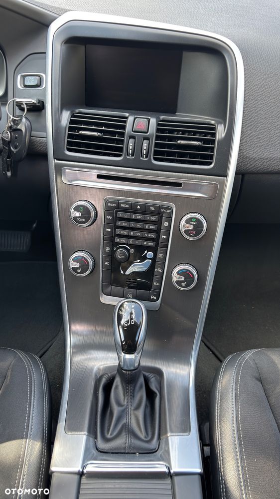 Volvo XC 60 - 16