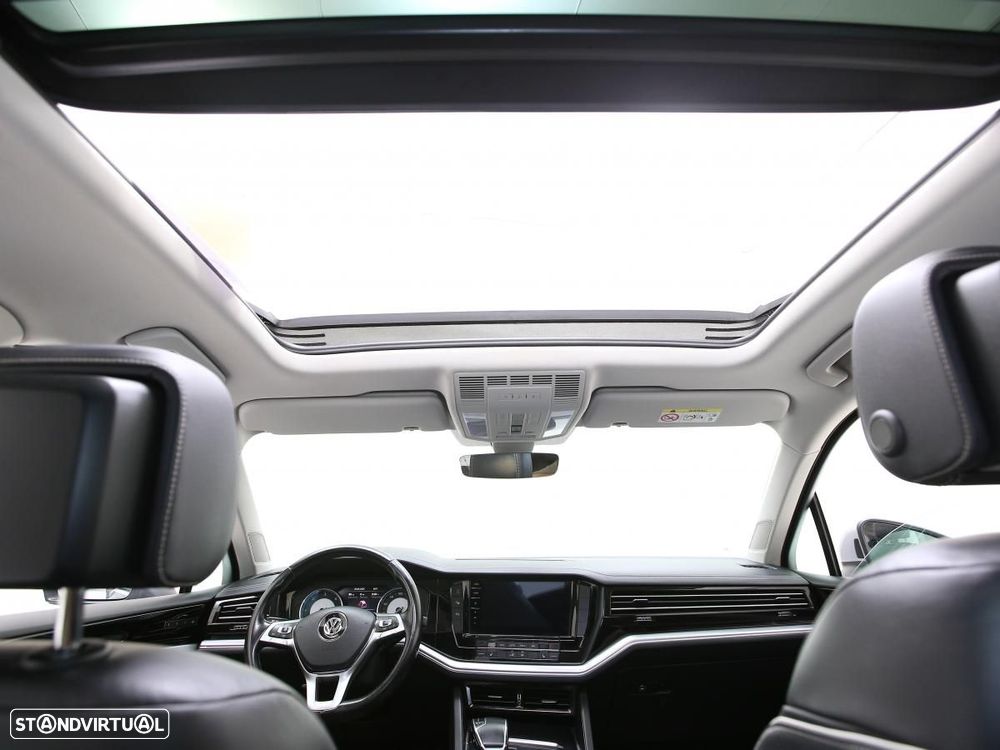 VW Touareg 3.0 TDI V6 Elegance - 14