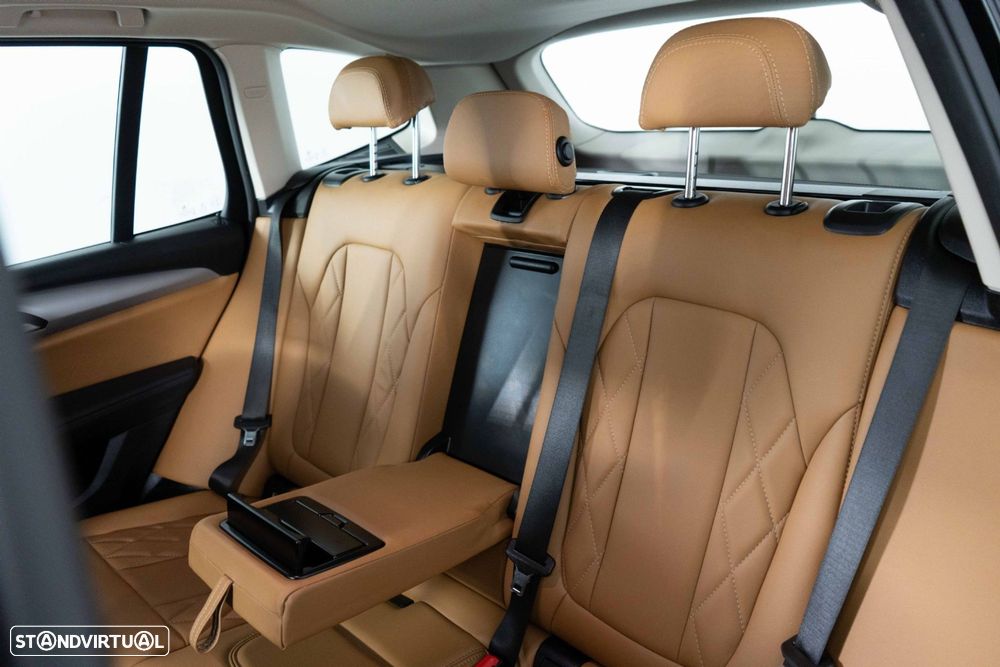 BMW X3 30 e xDrive Line Luxury - 9
