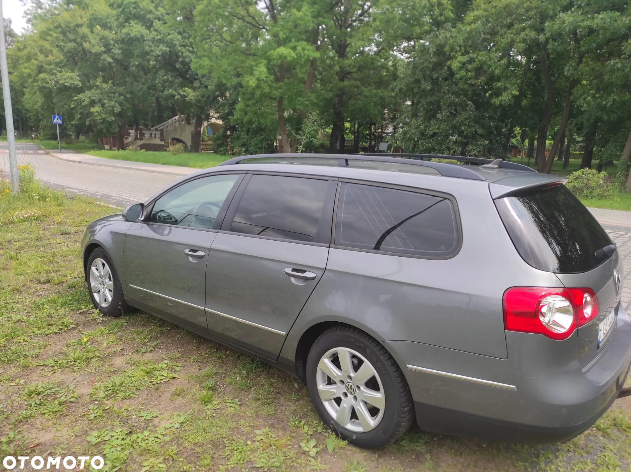 Volkswagen Passat 2.0 TDI Comfortline - 4