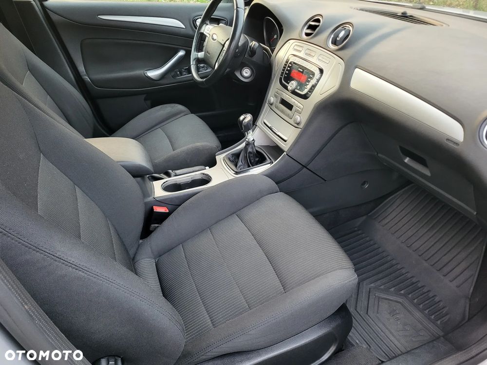 Ford Mondeo 2.0 TDCi EConetic Trend - 11