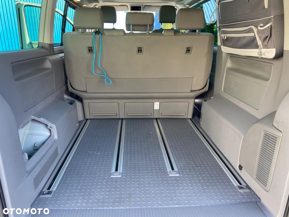 Volkswagen California - 23