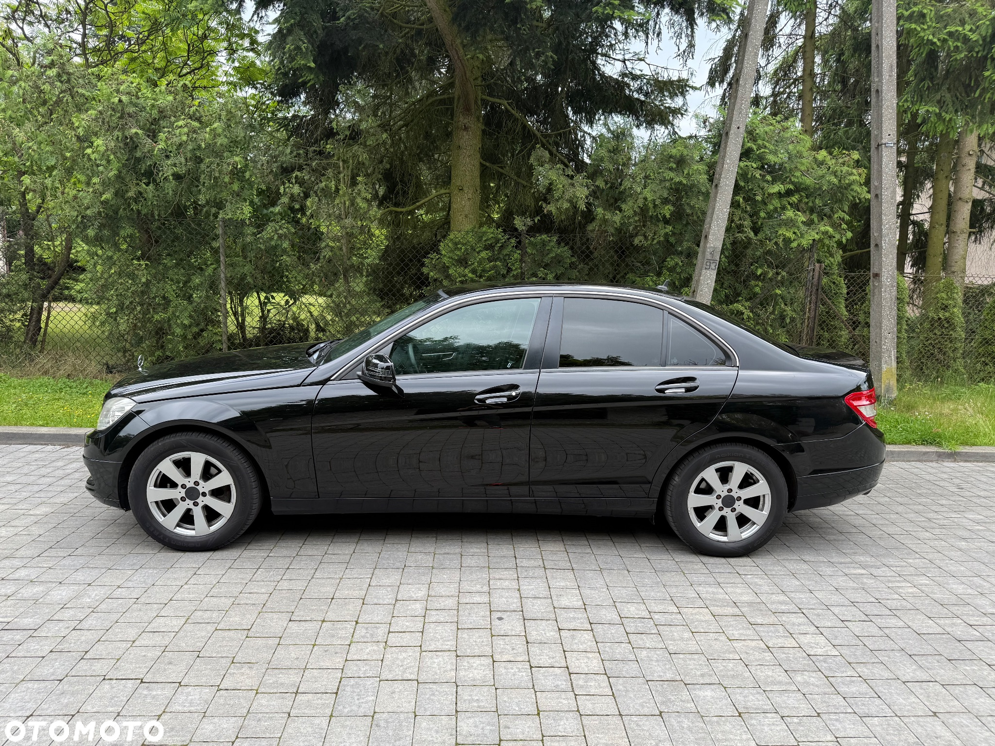 Mercedes-Benz Klasa C 180 BlueEFFICIENCY 7G-TRONIC Elegance - 7