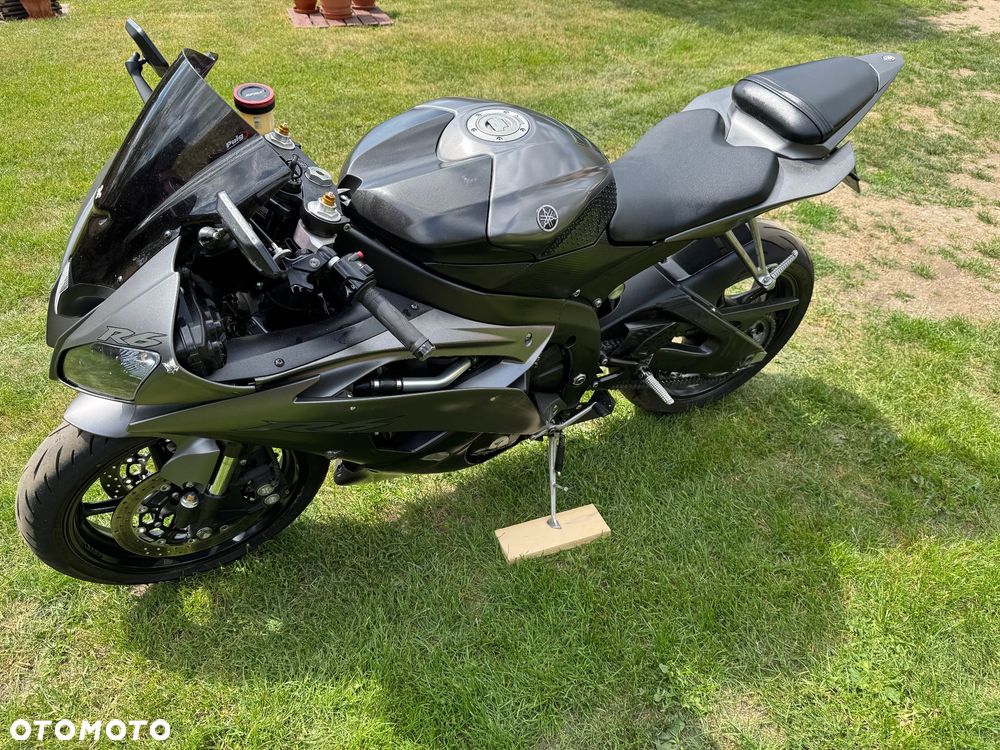 Yamaha R6 - 5