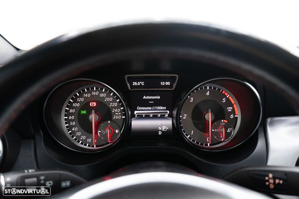 Mercedes-Benz GLA 220 d AMG Line - 30