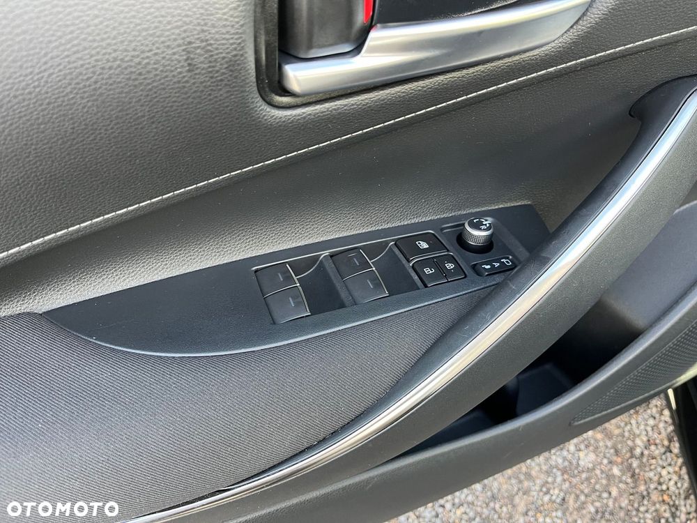 Toyota Corolla 1.8 Hybrid Comfort - 22