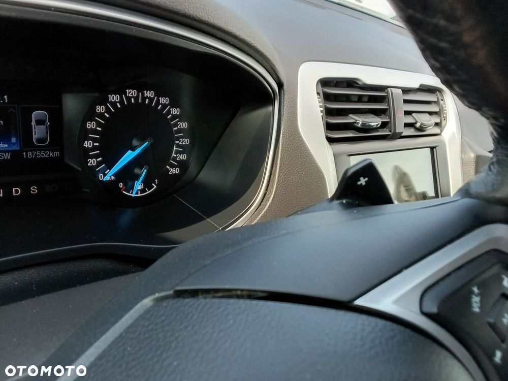 Ford Mondeo - 29