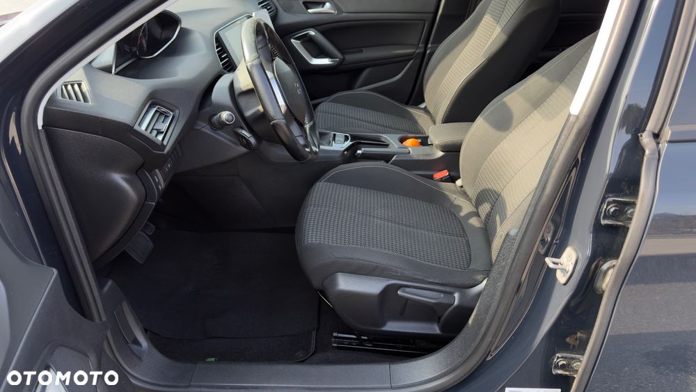 Peugeot 308 BlueHDi 120 EAT6 Stop & Start Active Business-Paket - 14