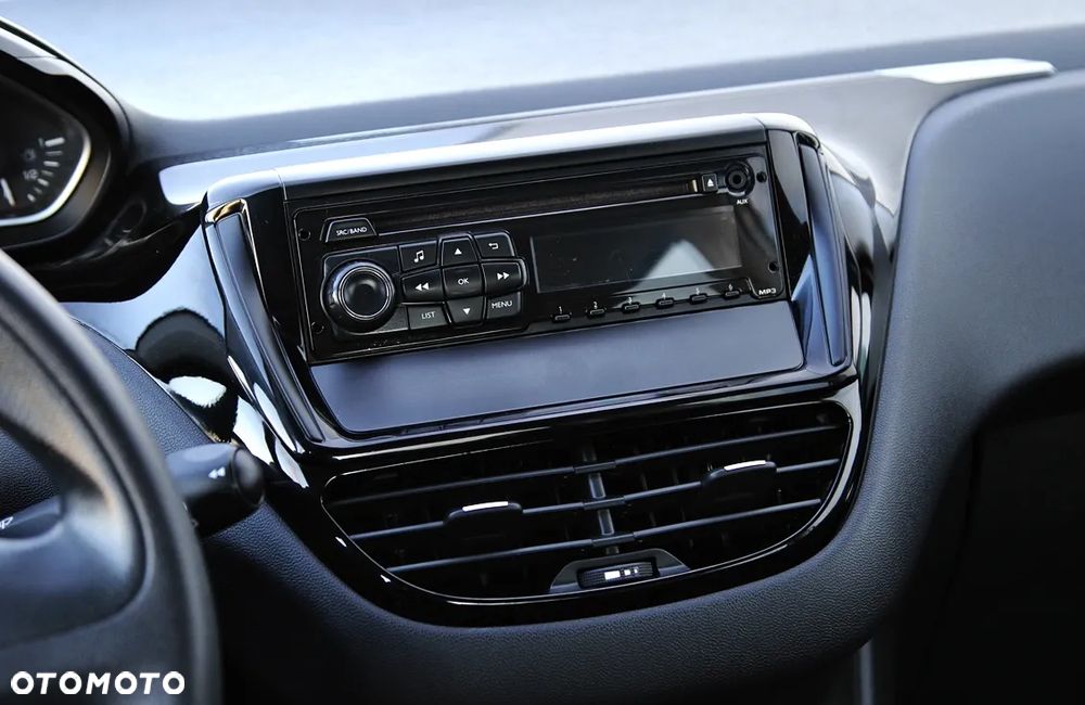 Peugeot 208 1.0 VTi Active - 24