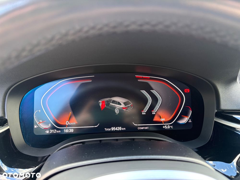 BMW Seria 5 520i Sport Line - 12