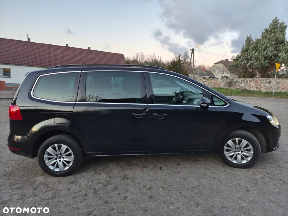 Volkswagen Sharan 2.0 TDI DPF BlueMotion Comfortline - 4