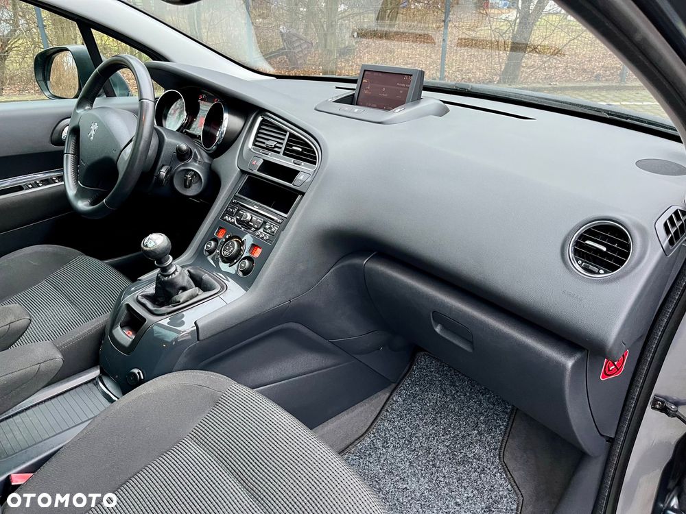 Peugeot 5008 HDI FAP 150 Allure - 15