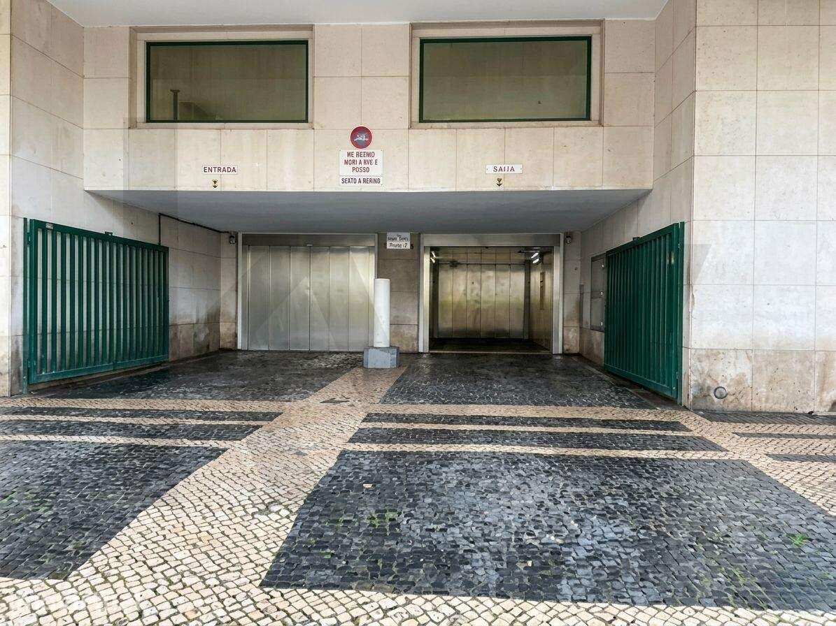 Garagem em Santa Maria Maior, Lisboa | Excelente oportunidade de inves - Grande imagem: 2/6