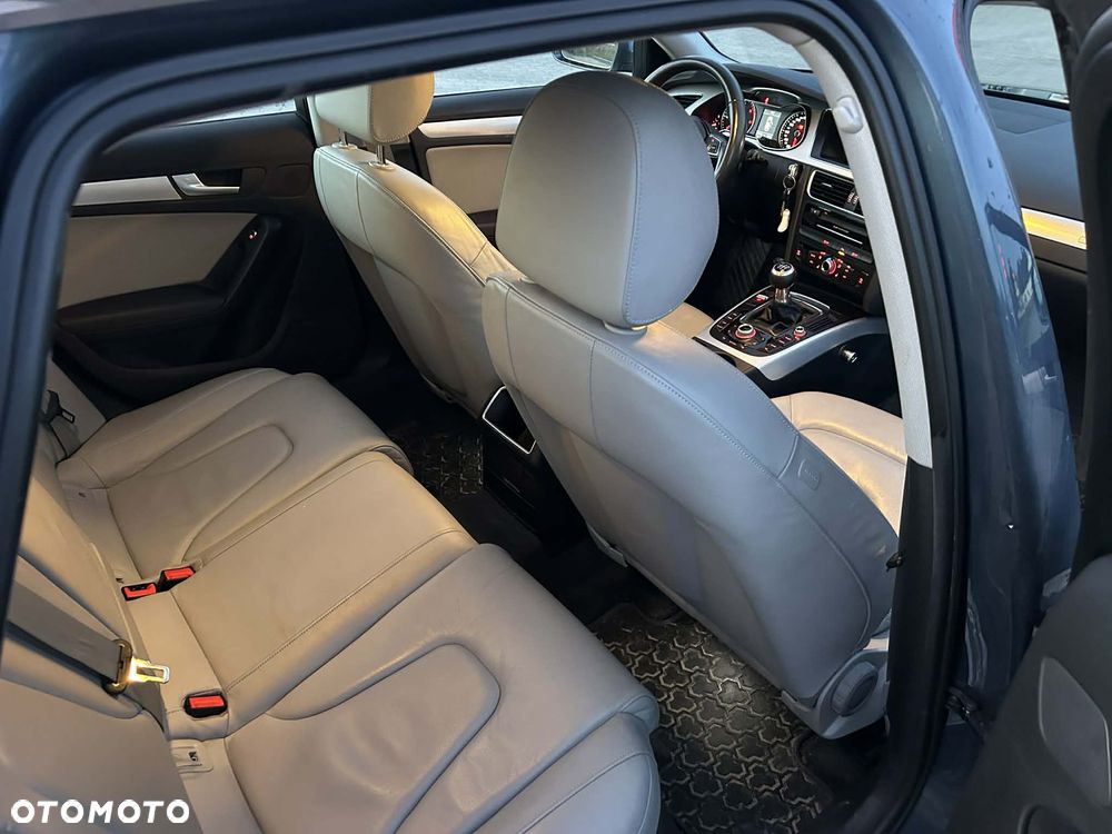 Audi A4 Allroad 2.0 TDI Quattro - 4