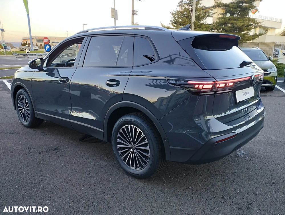 Volkswagen Tiguan - 6