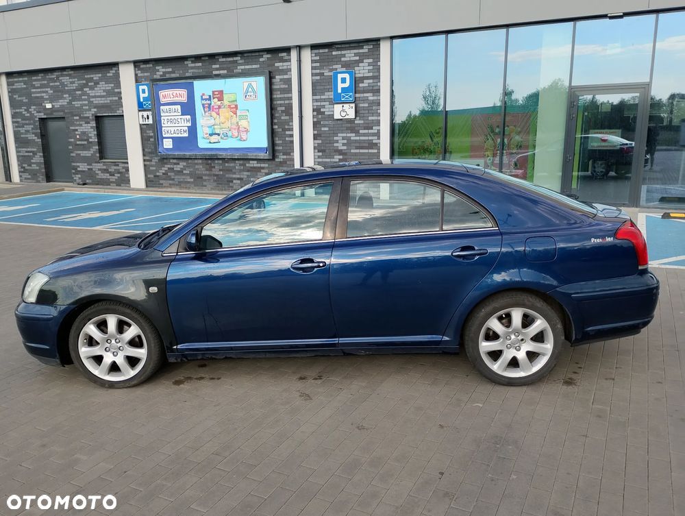 Toyota Avensis 2.0 VVT-i Executive - 8